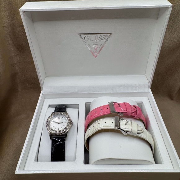 GUESS, Original Box Set, Never Used Vintage Y2K - Picture 3 of 6